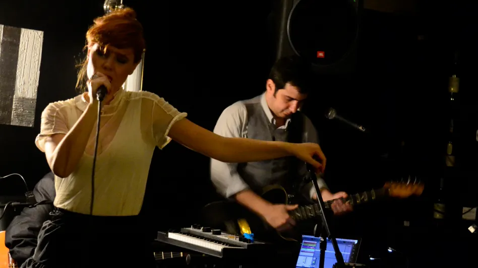 Thais Gulin — Disco oOOooOoO